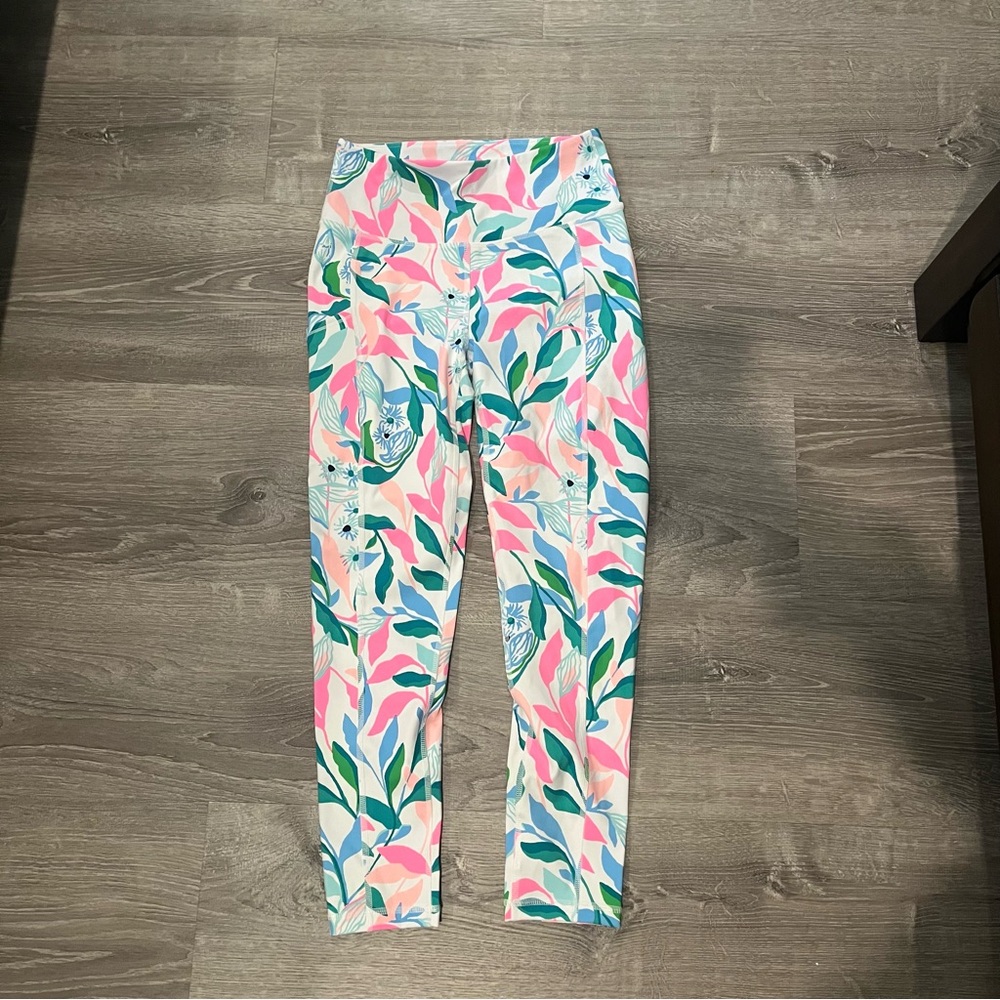 Lilly Pulitzer Luxletic 24” Weekender High Rise MIDI Leggings
